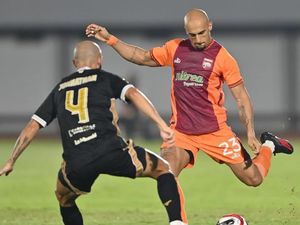 Borneo FC Tertinggal 1-2 Lawan Dewa United di Babak Pertama