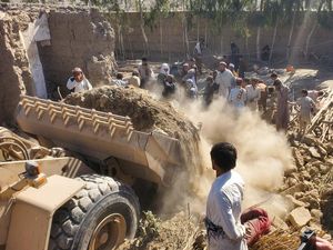 Afghanistan-Pakistan Membara, China Serukan Gencatan Senjata