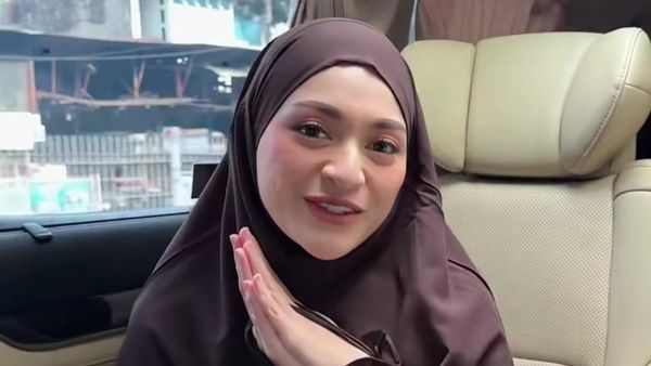 Intip Nathalie Holscher Manasik Jelang Umrah pada Ramadan Kali Ini