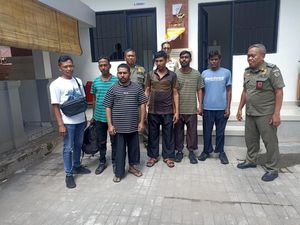 Masuk Tanpa Paspor, 7 WN Bangladesh Diamankan di Bali