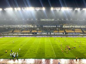 Persib Bandung Vs Persita Tangerang Masih 0-0 di Babak Pertama