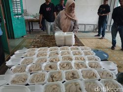 Aroma Khas Bubur Harisah yang Lahir dari Tradisi Keluarga di Cirebon