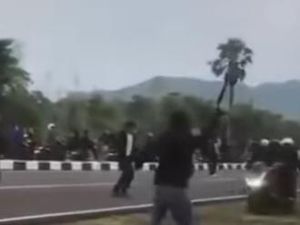 Viral Kericuhan Pecah di JJLS Kretek Bantul Pagi Ini