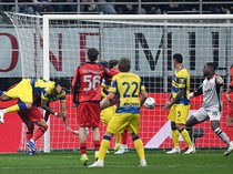 Parma Tiru Skema Sepak Pojok Arsenal untuk Kalahkan Milan