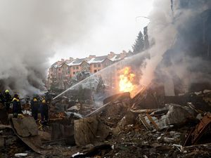 Besar-besaran, Rusia Luncurkan 420 Drone-39 Rudal ke Ukraina