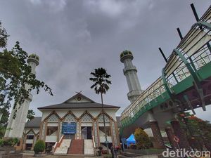 Masjid Agung Al Fathu dan Jejak Sejarah Hijrah Ibu Kota Kabupaten Bandung