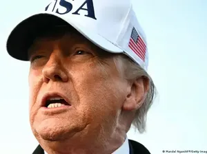 Fasilitas Kesehatan Greenland Gratis, Tapi Trump Ngotot Kirim Kapal RS