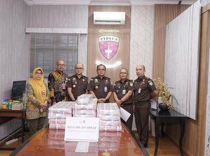Kejati Sumut Terima Uang Pengembalian Rp 13 Miliar Kasus Korupsi di Samosir