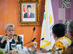 Audiensi 7 Pemda, Wamensos Agus Jabo Bahas DTSEN, PBI dan Sekolah Rakyat