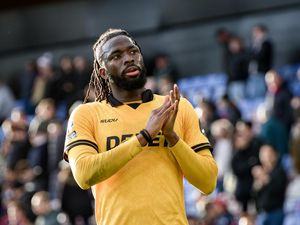 Rasisme Merebak di Premier League, 3 Pemain Jadi Korban