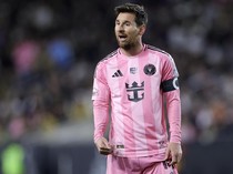 Video: Messi Diduga Nyelonong ke Ruang Wasit, Sempat Dicegah Suarez