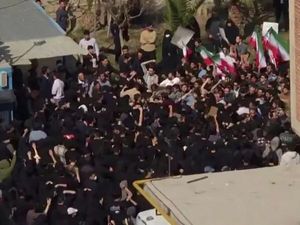 Wanti-wanti Iran soal Garis Merah saat Mahasiswa Demo Lagi