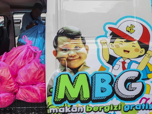 Meski Puasa, Distribusi Paket MBG di Sejumlah Daerah Tetap Jalan