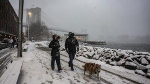 Musim Dingin Ekstrem, Badai Salju Selimuti New York