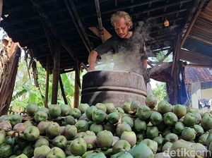 Berkah Ramadan, Perajin Kolang-kaling di Pangandaran Kebanjiran Order