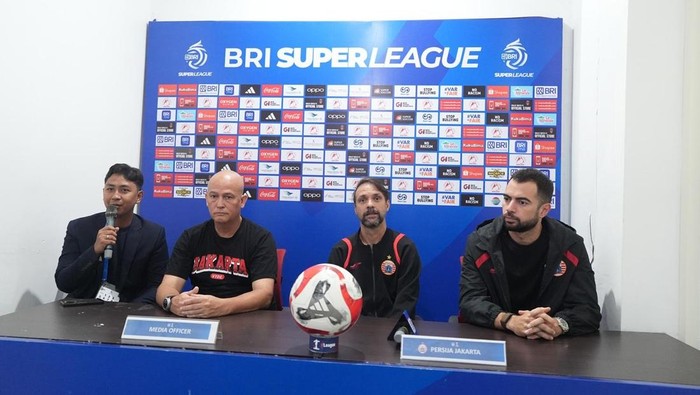 Persija Jakarta mengambil langkah tidak biasa jelang menghadapi Malut United. Pelatih Mauricio Souza memutuskan untuk meniadakan sesi latihan di Ternate demi menjaga kondisi fisik para pemain Macan Kemayoran.