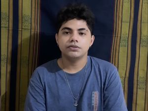 Jadi Tersangka, Piche Kota Bantah Terlibat Perkosaan