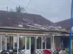Belasan Rumah Warga di Malang Rusak Diterjang Hujan Campur Angin