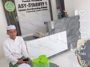 Ibu Labrak Ustaz Ponpes di Lumajang Usai Anaknya Digundul gegara Merokok