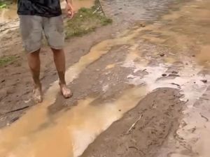 Banjir Terjang Hotel dan Homestay di Mandalika, Turis-turis Panik