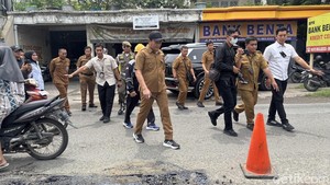 Bupati Subandi Targetkan Betonisasi 9 Ruas Jalan di Sidoarjo 2026