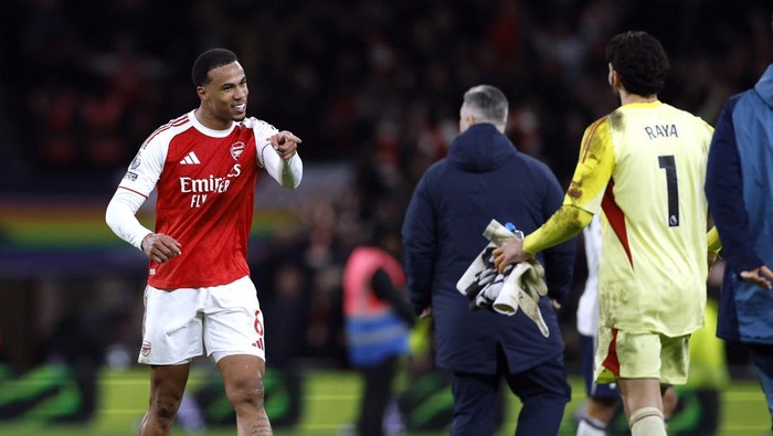 Gabriel ejek Richarlison usai Arsenal bantai Tottenham Hotspur.