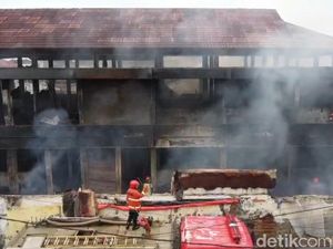 Kebakaran Pasar Rebo Purwakarta Padam, Polisi Selidiki Penyebab