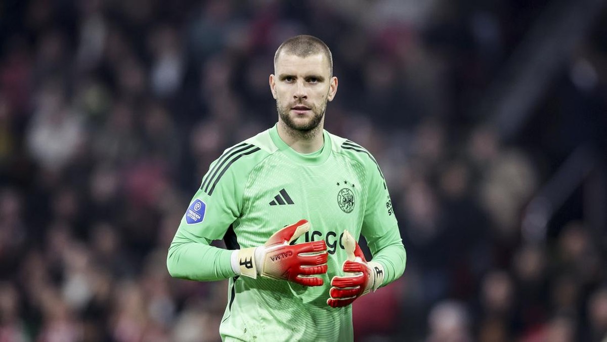 Maarten Paes di Ajax. (Foto: SONNY LENSEN / ANP (Photo by ANP via Getty Images)