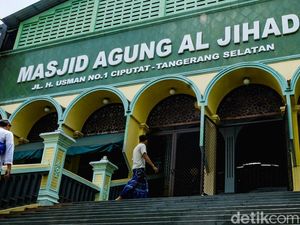 Masjid Agung Al-Jihad Ciputat, Pernah Jadi Ikon Azan di TV