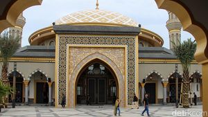 Masjid Al Ikhlas Jadi Oase Spiritual di PIK 2