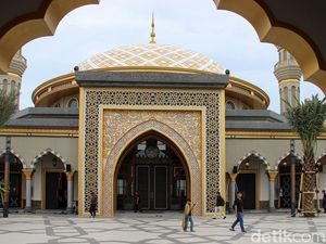 Masjid Al Ikhlas Jadi Oase Spiritual di PIK 2