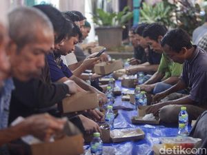 Masjid Raya Bintaro Jaya Siapkan 30.000 Takjil Selama Ramadan
