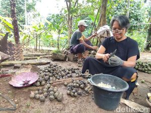 Kolang-kaling dan Asa Sederhana Pasutri Ciamis di Bulan Ramadan
