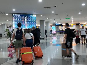 Bandara Bali Normal Saat Cuaca Buruk, Sejumlah Penerbangan Sempat Dialihkan