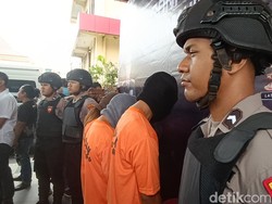 Maling Koper Turis Thailand di Bromo Malah Buang Barang Curian ke Sungai