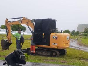 BPBD Kerahkan Alat Berat Tangani Banjir di Jerowaru Lombok Timur