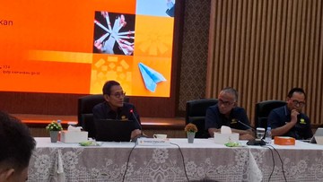 Berita dari Detik Finance: Bos LPDP ke Alumni Penerima Beasiswa: Ingat, Lu Pakai Duit Pajak!