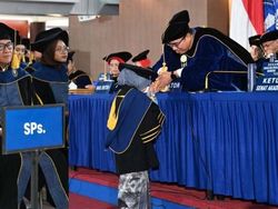 Jalani Peran sebagai Ibu & Dosen, Eka Tempuh Perjalanan Aceh-Bogor Demi Lulus S3 IPB