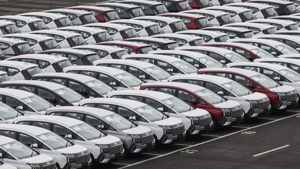 Ekspor Mobil RI 2025 Naik 9,7%, Tembus 518 Ribu Unit