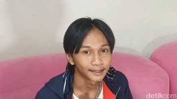 Dulu Ngontrak, Fajar Sadboy Boyong Keluarga Tinggal di Rumah Baru