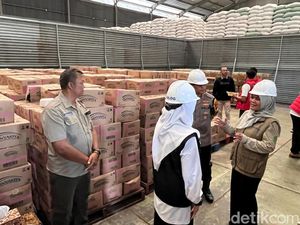Permintaan MinyaKita di Banyuwangi Naik 50%, Bulog Pastikan Stok Aman
