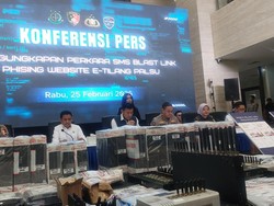Bareskrim Tangkap 5 Tersangka Kasus E-Tilang Palsu Dikendalikan WN China