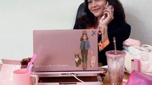 Momen Ngopi Seru Lindi Fitriyana, Calon Istri Virgoun yang Cantik!