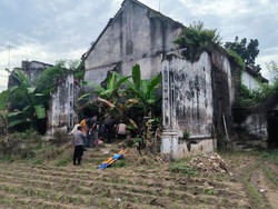 Mayat Ibu-Anak di Bangunan Eks Aspol Jombang Asal Nganjuk