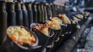 Permintaan Melejit saat Ramadan, Lemang Senen Laris Manis