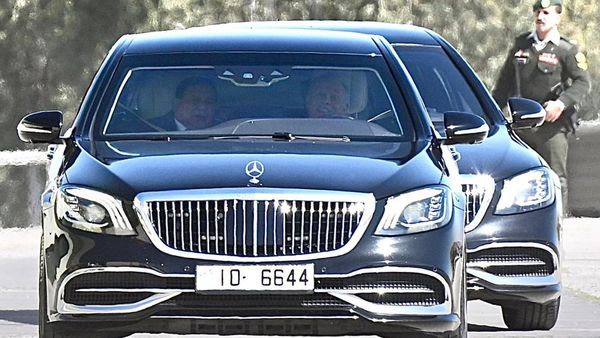 Momen Prabowo Disopiri Raja Abdullah II Saat Lawatan ke Yordania