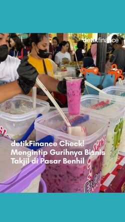 Video: Mengintip Gurihnya Bisnis Takjil di Pasar Benhil