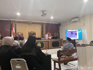 Dicecar Hakim soal Penerima Hibah Rp 10 M, Sri Purnomo: Teknisnya di Dinas