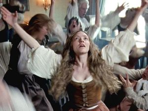 Jaga-jaga Pas Adegan Telanjang, Amanda Seyfried Pakai Body Prosthetic