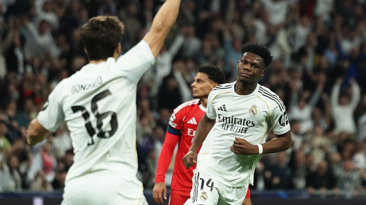 Gelandang Real Madrid Aurelien Tchouameni menyebut kemenangan atas Benfica untuk semua yang melawan rasisme. (Foto: REUTERS/Violeta Santos Moura)
